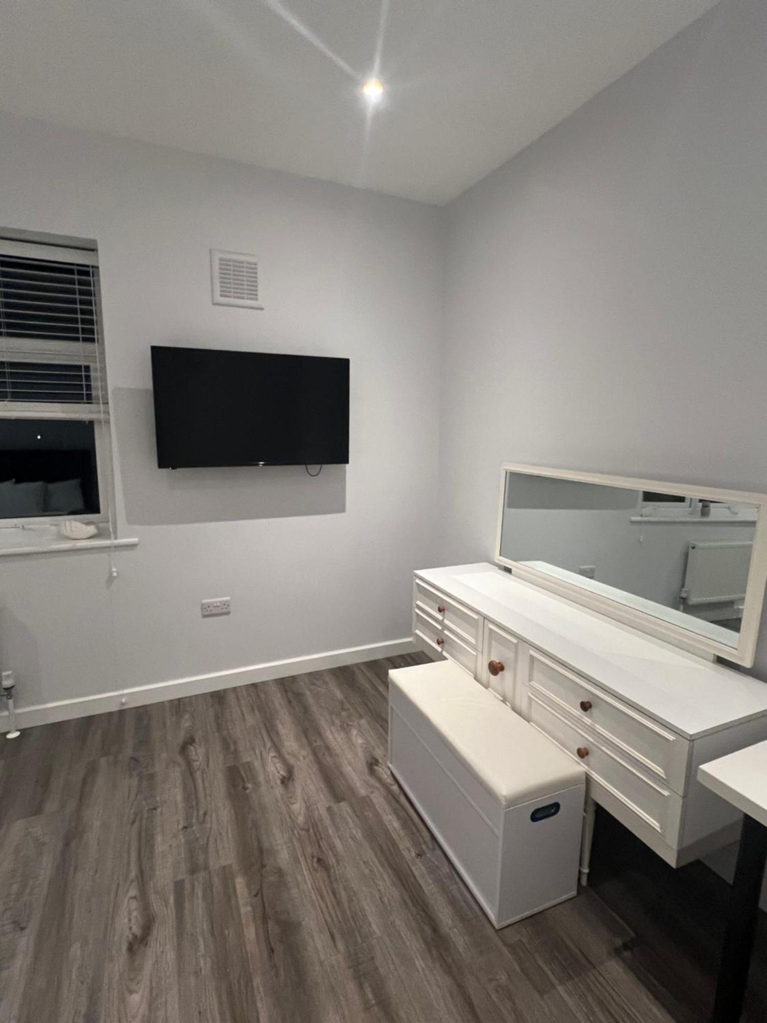 Spencer Bridge Rooms By Afl Northampton Eksteriør bilde