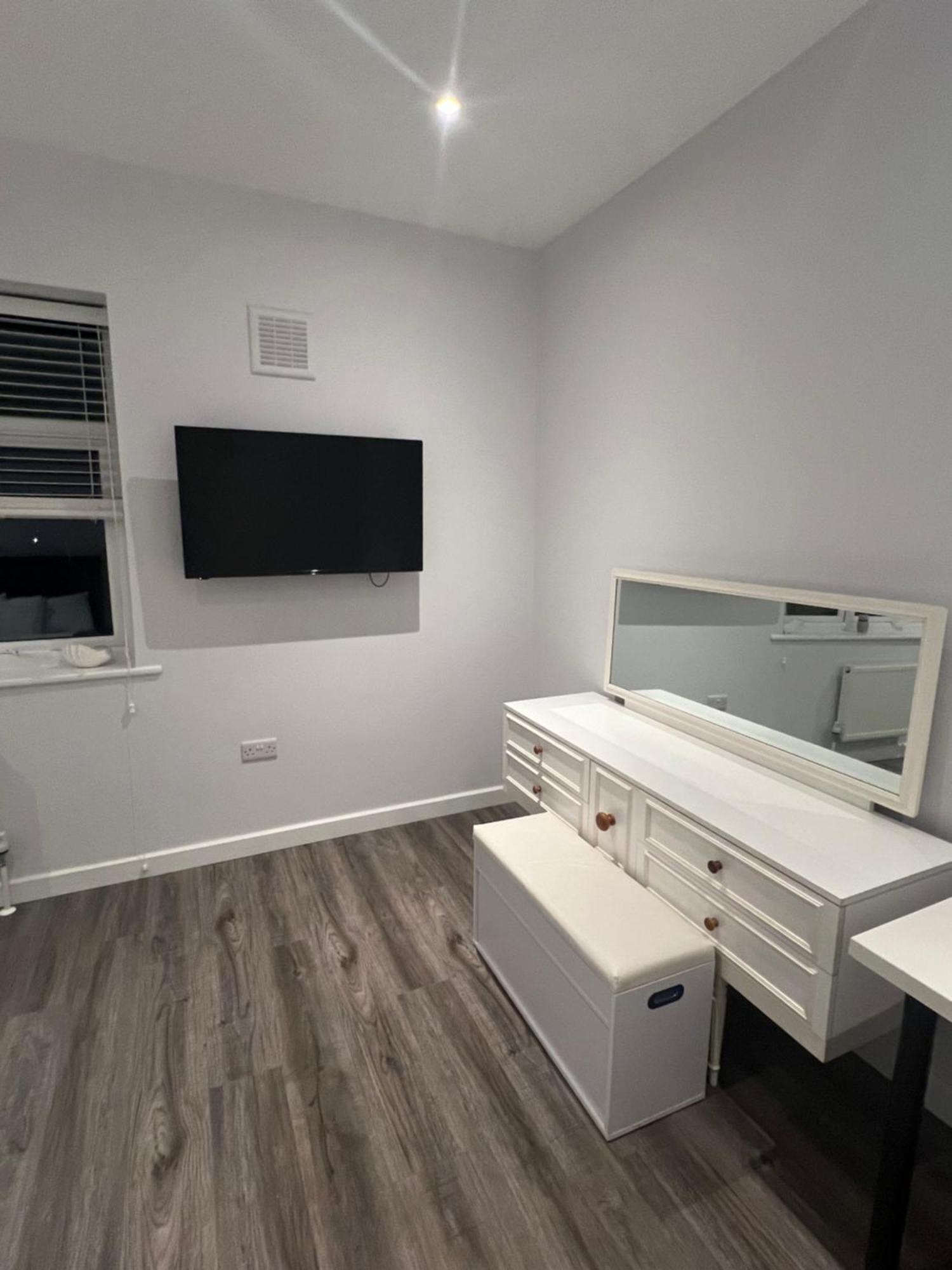 Spencer Bridge Rooms By Afl Northampton Eksteriør bilde